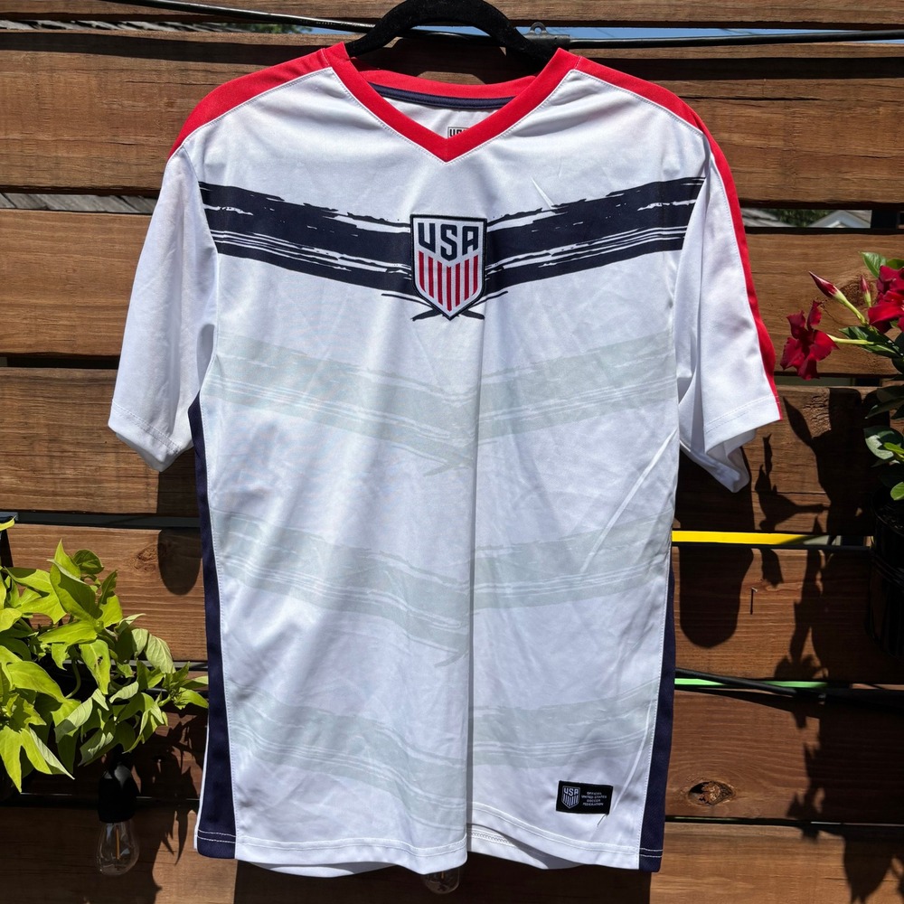 US Soccer Jersey Mens Large White Red Blue Excellent USA Crest Soccer Top